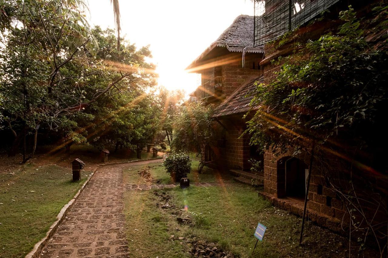 Swaswara Gokarna - A Cgh Earth Experience Hotel Bagian luar foto